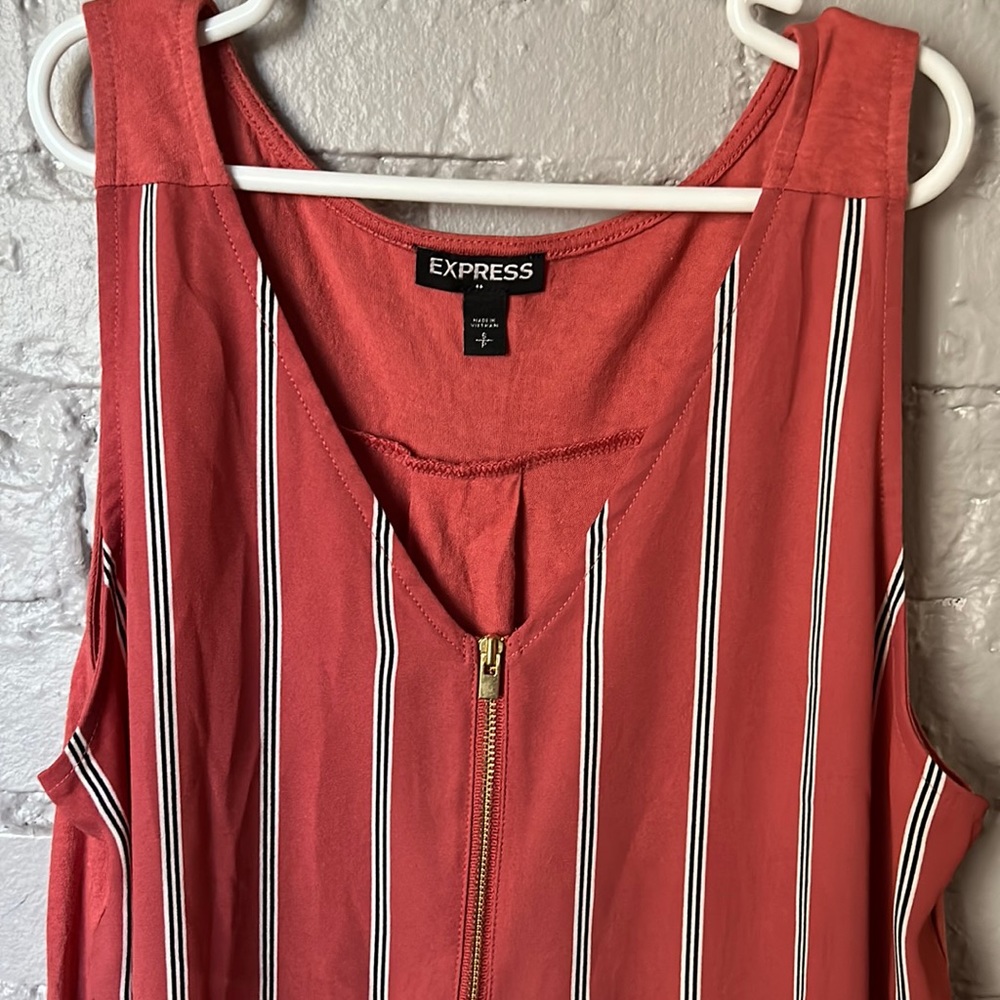 Express Size Small Salmon Colored Tank